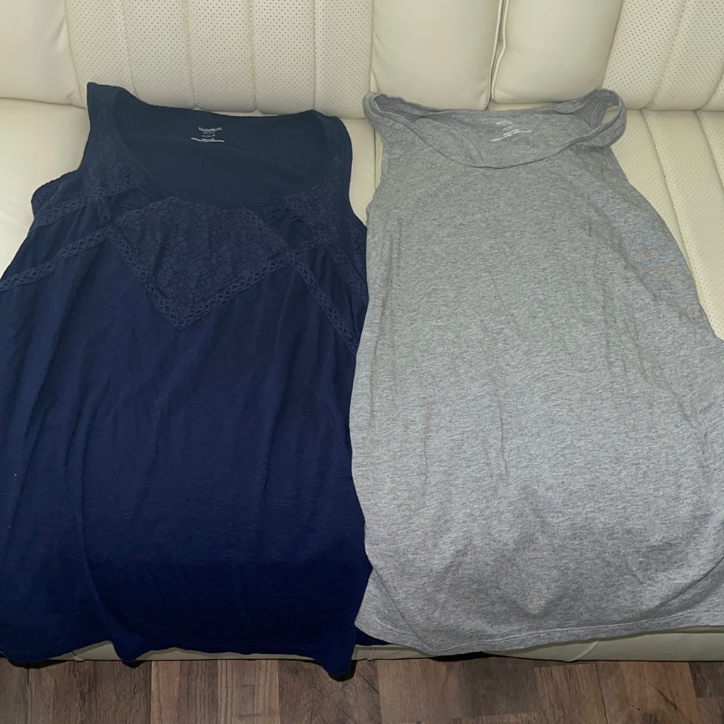 Maternity Tank Bundle (2) Euc